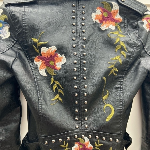 Aftf Basic Outerwear The Francis Embroidered Women's Faux Leather Jacket Moto Sm - Picture 4 of 11